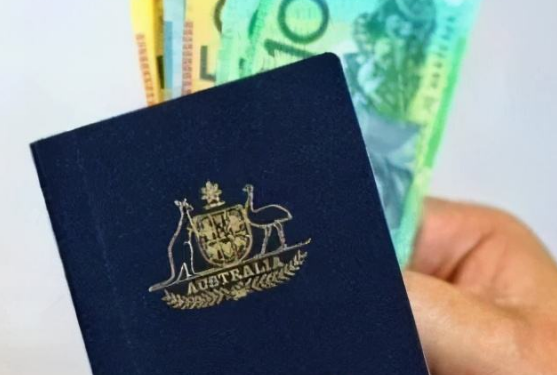 澳洲打工度假签证到期不想离开澳洲怎么办？