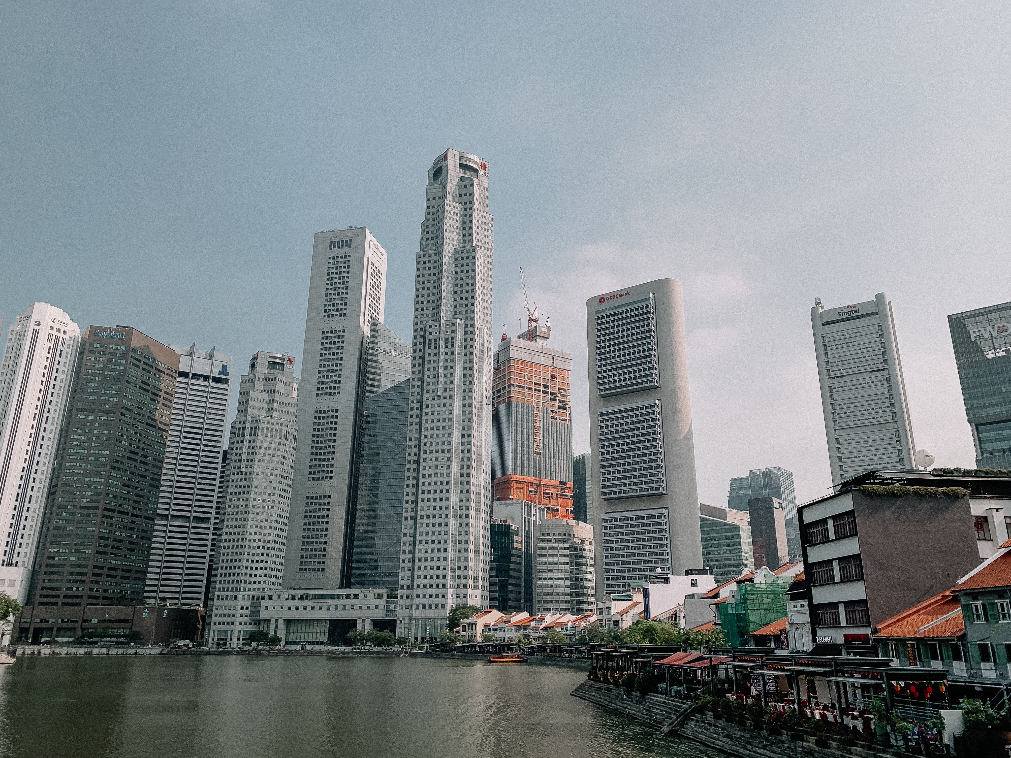 新加坡移民这么难吗？一个亿才能拿绿卡？