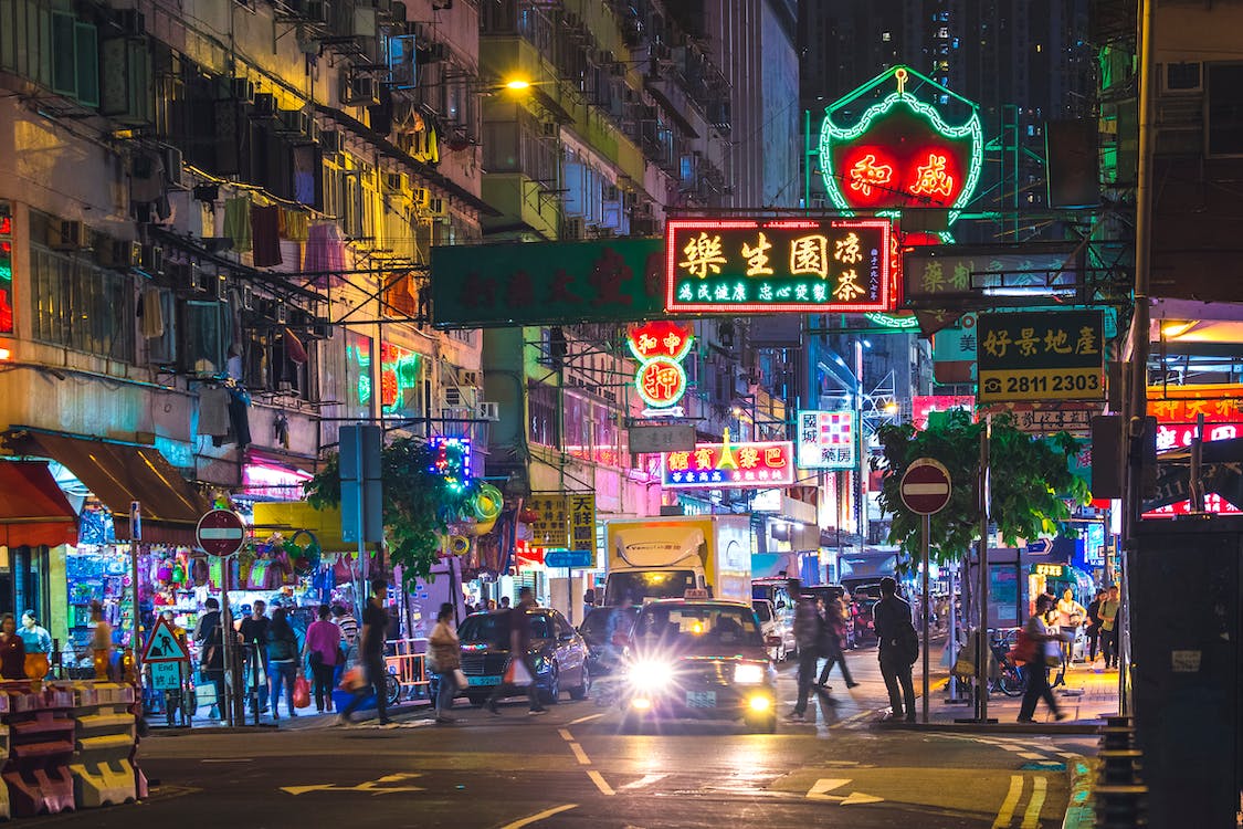 香港移居优才计划有哪些评分和加分项，如何满足八十分的要求?