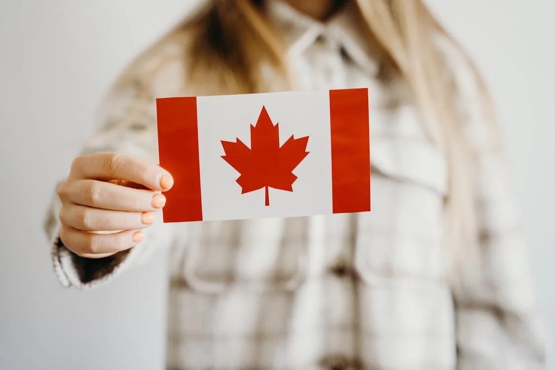 2023年加拿大移民人数激增，内附移民项目推荐