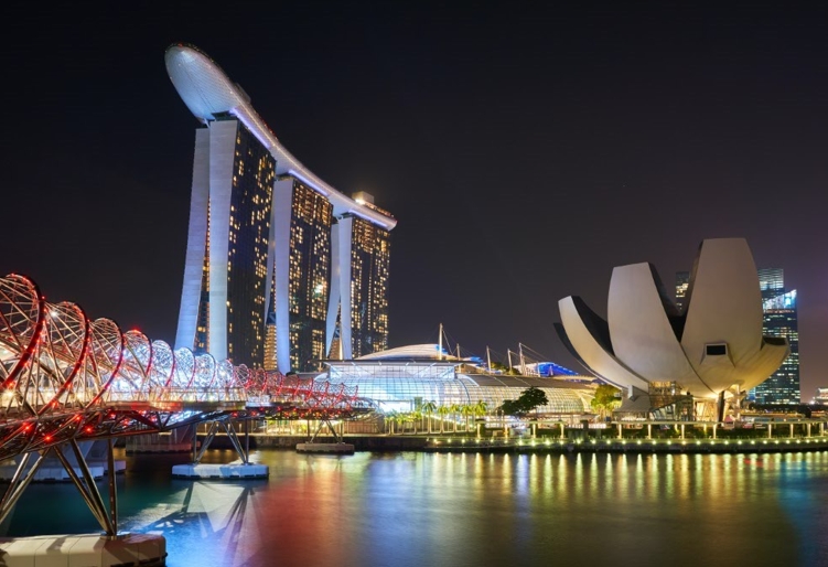 移民新加坡的优势和劣势分别是什么？
